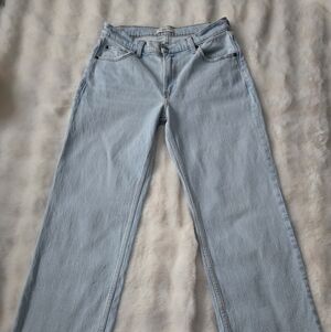 Abercrombie & Fitch The Baggy Jeans Low Rise Light Wash Size 27 / 4R